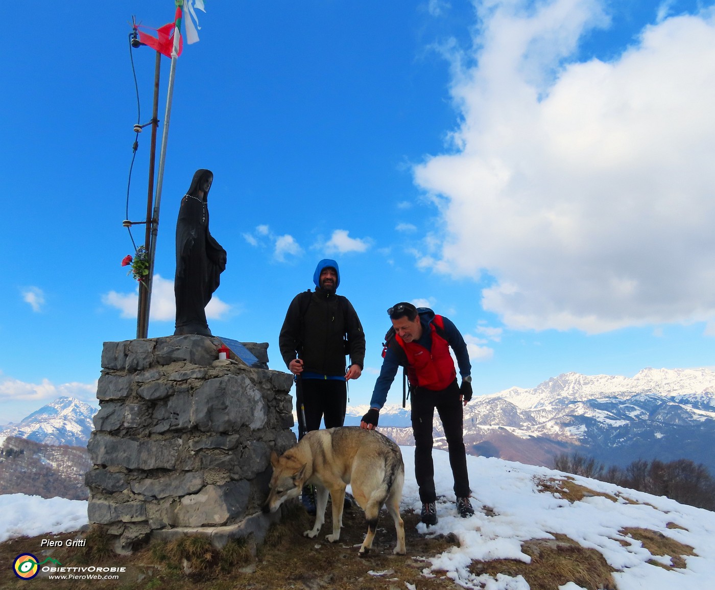39 Alla Madonnina de I Canti (1563 m).JPG